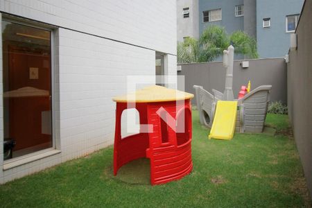 Apartamento para alugar com 120m², 3 quartos e 4 vagasÁrea comum - Playground