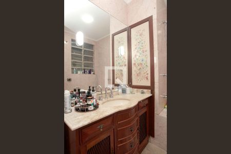 Apartamento à venda com 232m², 4 quartos e 1 vagaBanheiro 1