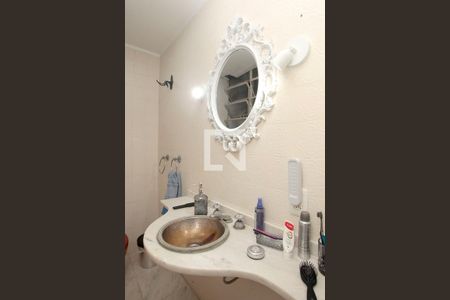 Apartamento à venda com 232m², 4 quartos e 1 vagaBanheiro 2