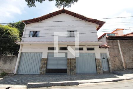 Casa à venda com 520m², 3 quartos e 1 vagaFachada
