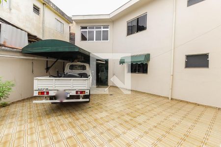 Casa à venda com 380m², 3 quartos e 5 vagas Casa à venda com 380m², 3 quartos e 5 vagasQuintal - Garagem