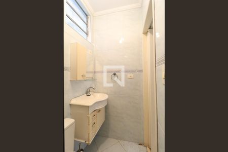 Casa à venda com 450m², 4 quartos e 4 vagas Casa à venda com 450m², 4 quartos e 4 vagasBanheiro Suíte 2