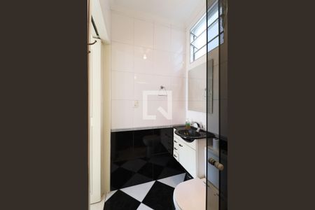 Casa à venda com 450m², 4 quartos e 4 vagas Casa à venda com 450m², 4 quartos e 4 vagasBanheiro Suíte 1