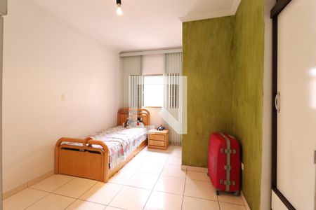 Casa à venda com 450m², 4 quartos e 4 vagas Casa à venda com 450m², 4 quartos e 4 vagasSuíte 2