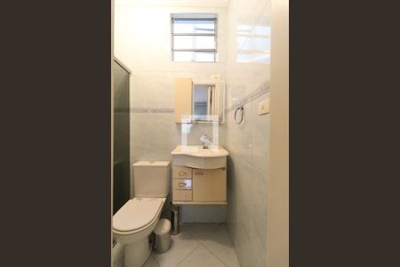 Casa à venda com 450m², 4 quartos e 4 vagas Casa à venda com 450m², 4 quartos e 4 vagasBanheiro Suíte 2