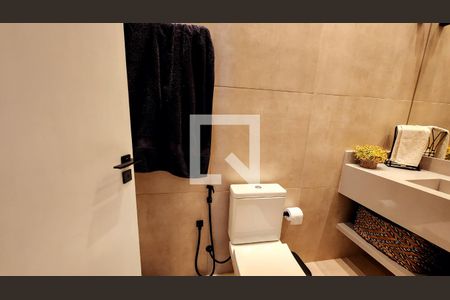 Casa de condomínio à venda com 180m², 3 quartos e 4 vagasBanheiro Social