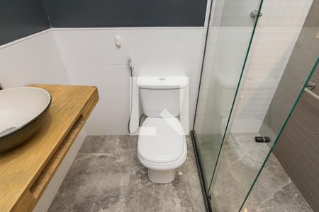 Apartamento à venda com 90m², 2 quartos e 1 vaga Apartamento à venda com 90m², 2 quartos e 1 vagaBanheiro