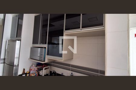 Apartamento à venda com 68m², 2 quartos e 2 vagasCozinha