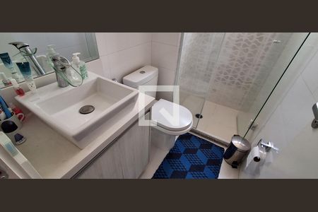 Apartamento à venda com 68m², 2 quartos e 2 vagasBanheiro Social