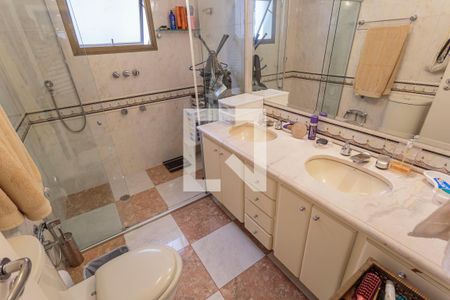Apartamento à venda com 250m², 4 quartos e 3 vagasBanheiro da Suíte 3