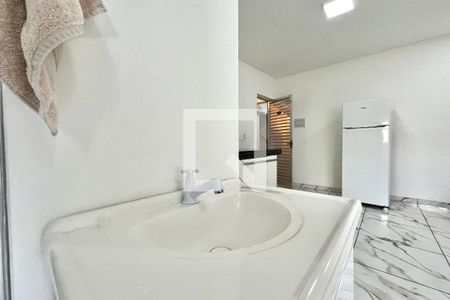 Banheiro de kitnet/studio para alugar com 1 quarto, 50m² em Jardim Oriental, São Paulo