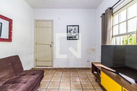 Casa à venda com 421m², 4 quartos e 5 vagas Casa à venda com 421m², 4 quartos e 5 vagasCasa dos fundos - Sala