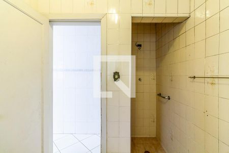 Casa à venda com 421m², 4 quartos e 5 vagas Casa à venda com 421m², 4 quartos e 5 vagasBanheiro