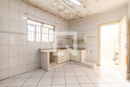 Casa à venda com 421m², 4 quartos e 5 vagas Casa à venda com 421m², 4 quartos e 5 vagasCozinha