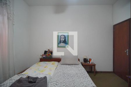 Casa à venda com 300m², 4 quartos e 3 vagas Casa à venda com 300m², 4 quartos e 3 vagasQuarto 3