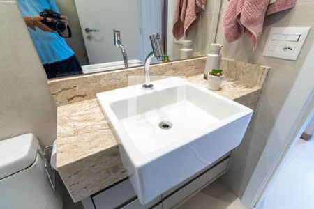 Apartamento à venda com 73m², 2 quartos e 1 vaga Apartamento à venda com 73m², 2 quartos e 1 vagaBanheiro 2