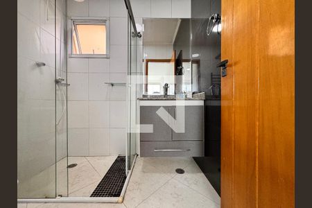 Apartamento à venda com 140m², 2 quartos e 2 vagas Apartamento à venda com 140m², 2 quartos e 2 vagasBanheiro da suíte