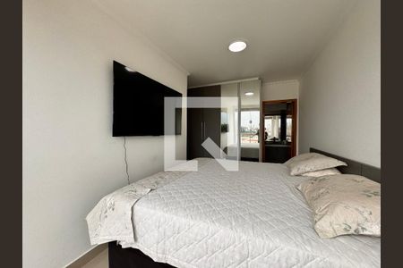 Apartamento à venda com 140m², 2 quartos e 2 vagas Apartamento à venda com 140m², 2 quartos e 2 vagasSuite