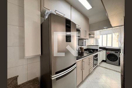 Apartamento à venda com 140m², 2 quartos e 2 vagas Apartamento à venda com 140m², 2 quartos e 2 vagasCozinha