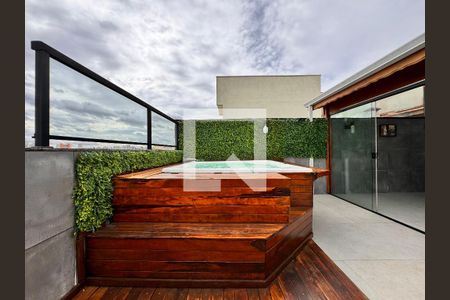 Apartamento à venda com 140m², 2 quartos e 2 vagas Apartamento à venda com 140m², 2 quartos e 2 vagasCobertura