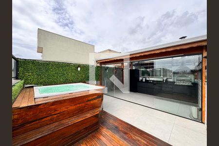 Apartamento à venda com 140m², 2 quartos e 2 vagas Apartamento à venda com 140m², 2 quartos e 2 vagasCobertura