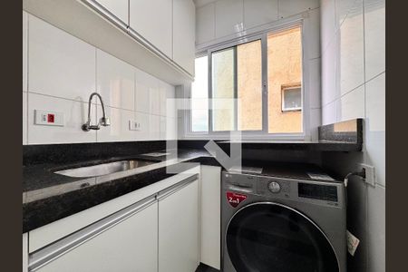 Apartamento à venda com 140m², 2 quartos e 2 vagas Apartamento à venda com 140m², 2 quartos e 2 vagasLavanderia