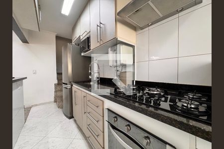 Apartamento à venda com 140m², 2 quartos e 2 vagas Apartamento à venda com 140m², 2 quartos e 2 vagasCozinha