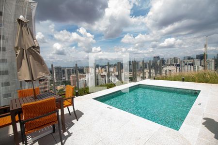 Apartamento à venda com 24m², 1 quarto e sem vaga Apartamento à venda com 24m², 1 quarto e sem vagaÁrea comum - Piscina Infantil