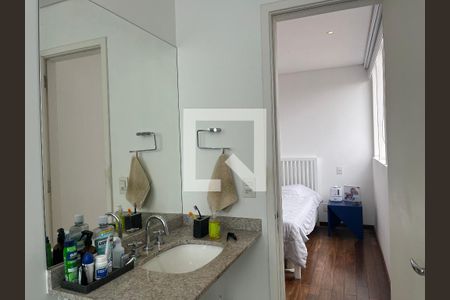Apartamento à venda com 126m², 2 quartos e 2 vagas Apartamento à venda com 126m², 2 quartos e 2 vagasBanheiro da Suíte 1
