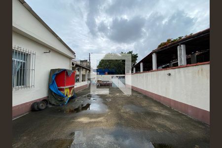 Casa à venda com 140m², 3 quartos e 5 vagas Casa à venda com 140m², 3 quartos e 5 vagasGaragem