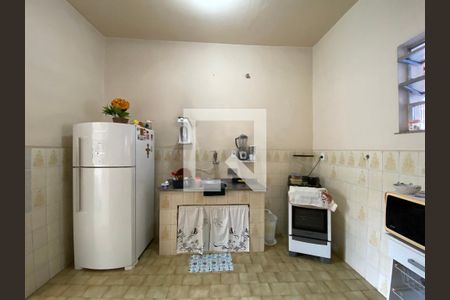 Casa à venda com 140m², 3 quartos e 5 vagas Casa à venda com 140m², 3 quartos e 5 vagasCozinha