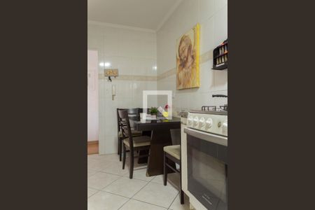 Apartamento à venda com 72m², 2 quartos e 1 vaga Apartamento à venda com 72m², 2 quartos e 1 vagaCozinha