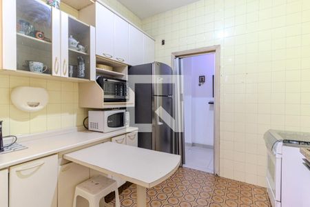 Apartamento à venda com 93m², 2 quartos e 1 vaga Apartamento à venda com 93m², 2 quartos e 1 vagaCozinha