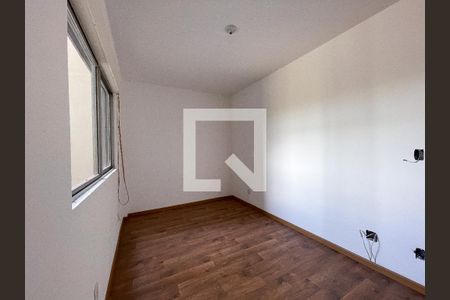Apartamento à venda com 76m², 2 quartos e 1 vagaQuarto 3