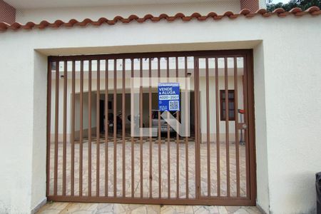 Casa à venda com 190m², 3 quartos e 5 vagasPlaca