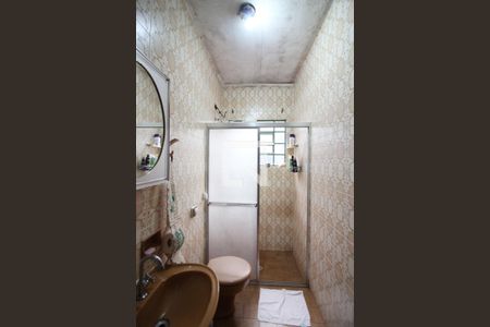 Casa à venda com 336m², 6 quartos e 5 vagasBanheiro de serviço casa 2