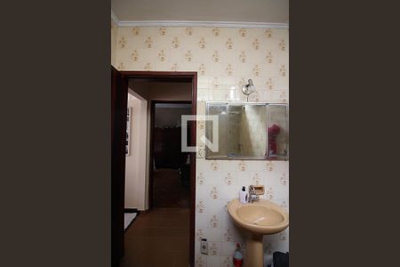 Casa à venda com 336m², 6 quartos e 5 vagasBanheiro Casa 2