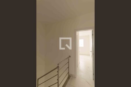 Casa à venda com 130m², 2 quartos e 2 vagas Casa à venda com 130m², 2 quartos e 2 vagasCorredor