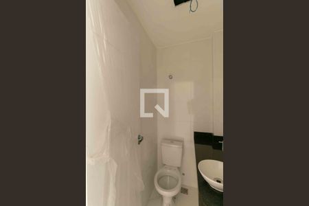 Casa à venda com 130m², 2 quartos e 2 vagas Casa à venda com 130m², 2 quartos e 2 vagasLavabo