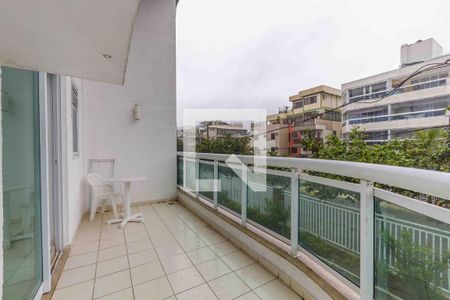 Apartamento à venda com 70m², 1 quarto e 1 vagaVaranda