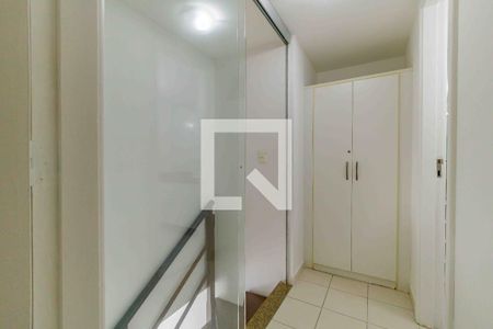 Apartamento à venda com 70m², 1 quarto e 1 vagaHall