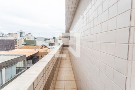 Apartamento à venda com 197m², 4 quartos e 3 vagas Apartamento à venda com 197m², 4 quartos e 3 vagasCobertura