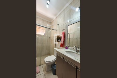 Casa à venda com 220m², 3 quartos e 4 vagas Casa à venda com 220m², 3 quartos e 4 vagasBanheiro