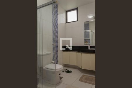 Casa à venda com 185m², 3 quartos e 4 vagas Casa à venda com 185m², 3 quartos e 4 vagasBanheiro 1