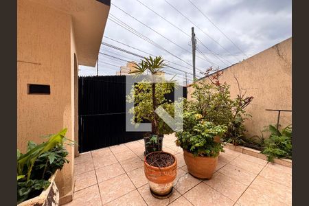 Casa à venda com 219m², 4 quartos e 4 vagasGaragem