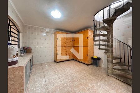 Casa à venda com 219m², 4 quartos e 4 vagasVaranda gourmet