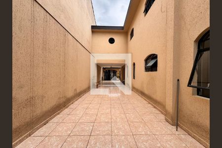Casa à venda com 219m², 4 quartos e 4 vagasGaragem