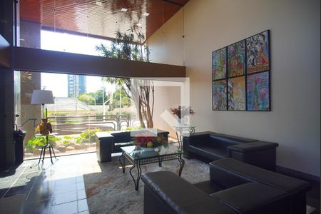 Apartamento à venda com 384m², 4 quartos e 2 vagas Apartamento à venda com 384m², 4 quartos e 2 vagasHall de entrada
