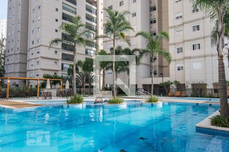 Apartamento à venda com 147m², 3 quartos e 2 vagas Apartamento à venda com 147m², 3 quartos e 2 vagasÁrea comum - Piscina