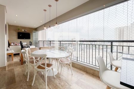 Apartamento à venda com 147m², 3 quartos e 2 vagas Apartamento à venda com 147m², 3 quartos e 2 vagasSacada